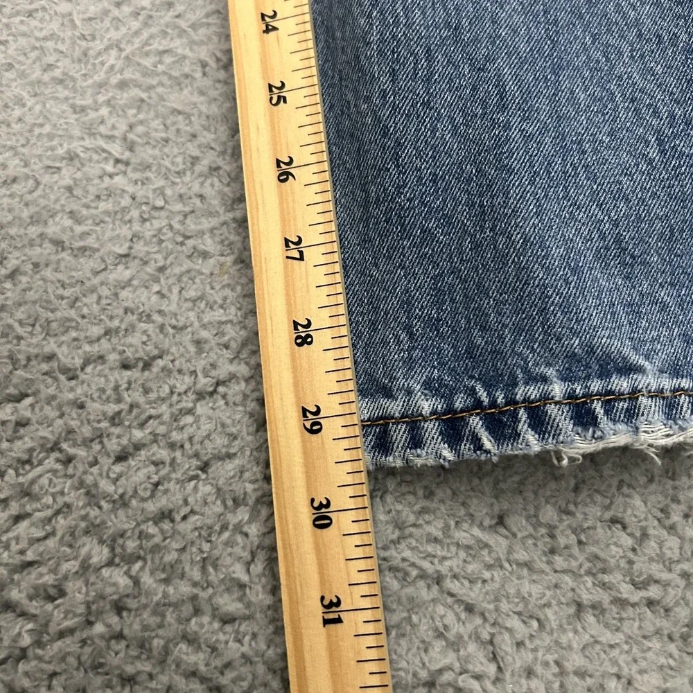 Levis Jeans Mens 33x30 Blue Denim 550 Relaxed Fit Tapered Cotton American Y2K